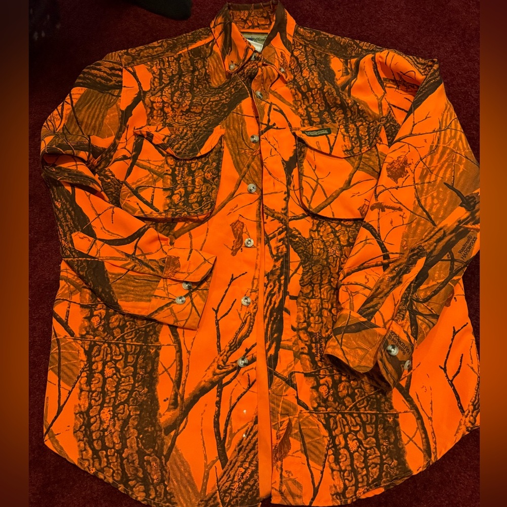 Vintage Remington hunter orange tree camo print button down shirt men’s M